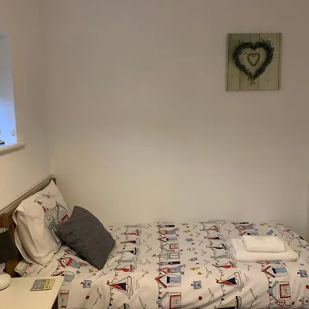 The Lighthouse At The Bay * Filey